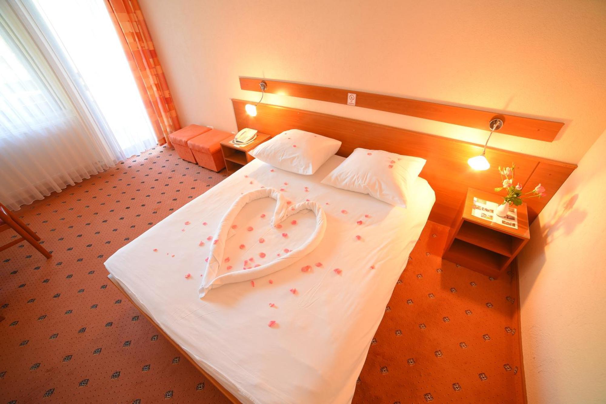 Hotel Ada Bihac Ngoại thất bức ảnh