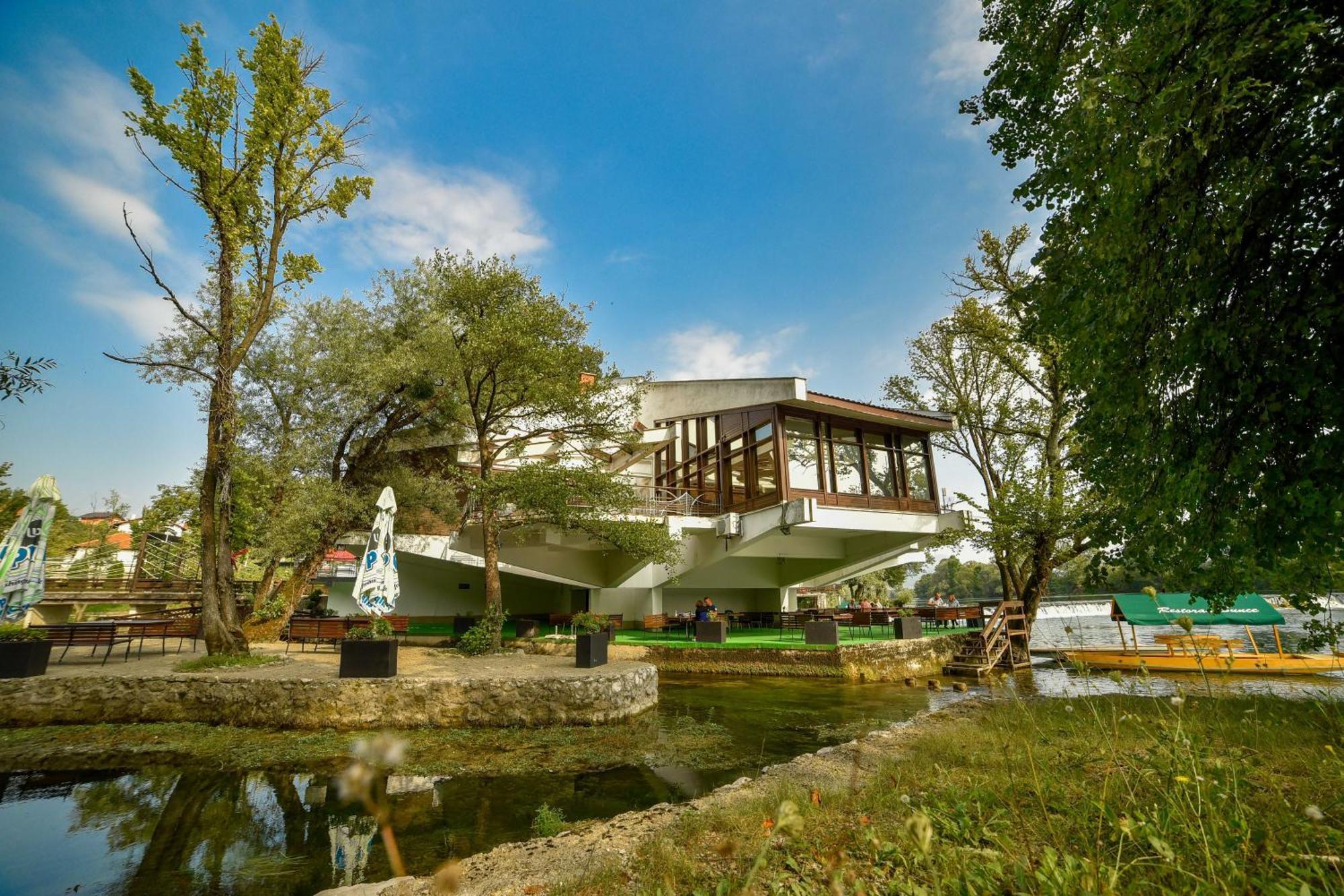 Hotel Ada Bihac Ngoại thất bức ảnh