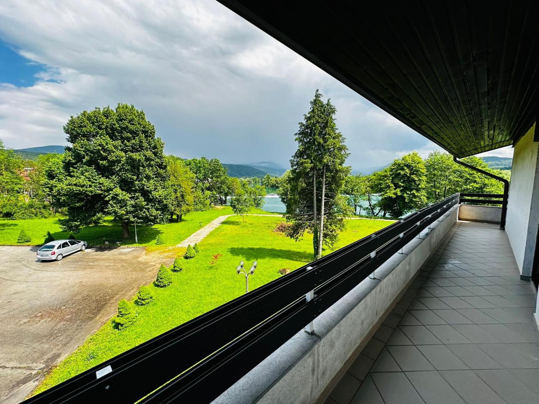 Hotel Ada Bihac Ngoại thất bức ảnh
