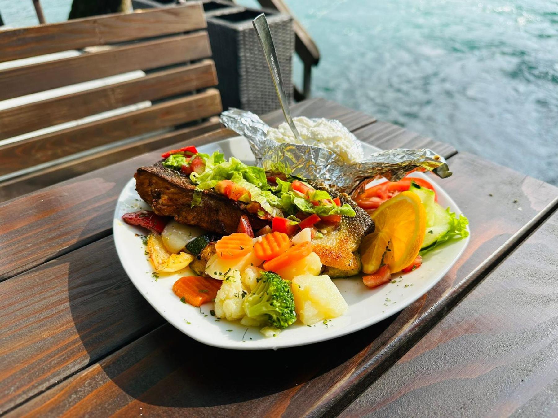 Hotel Ada Bihac Ngoại thất bức ảnh