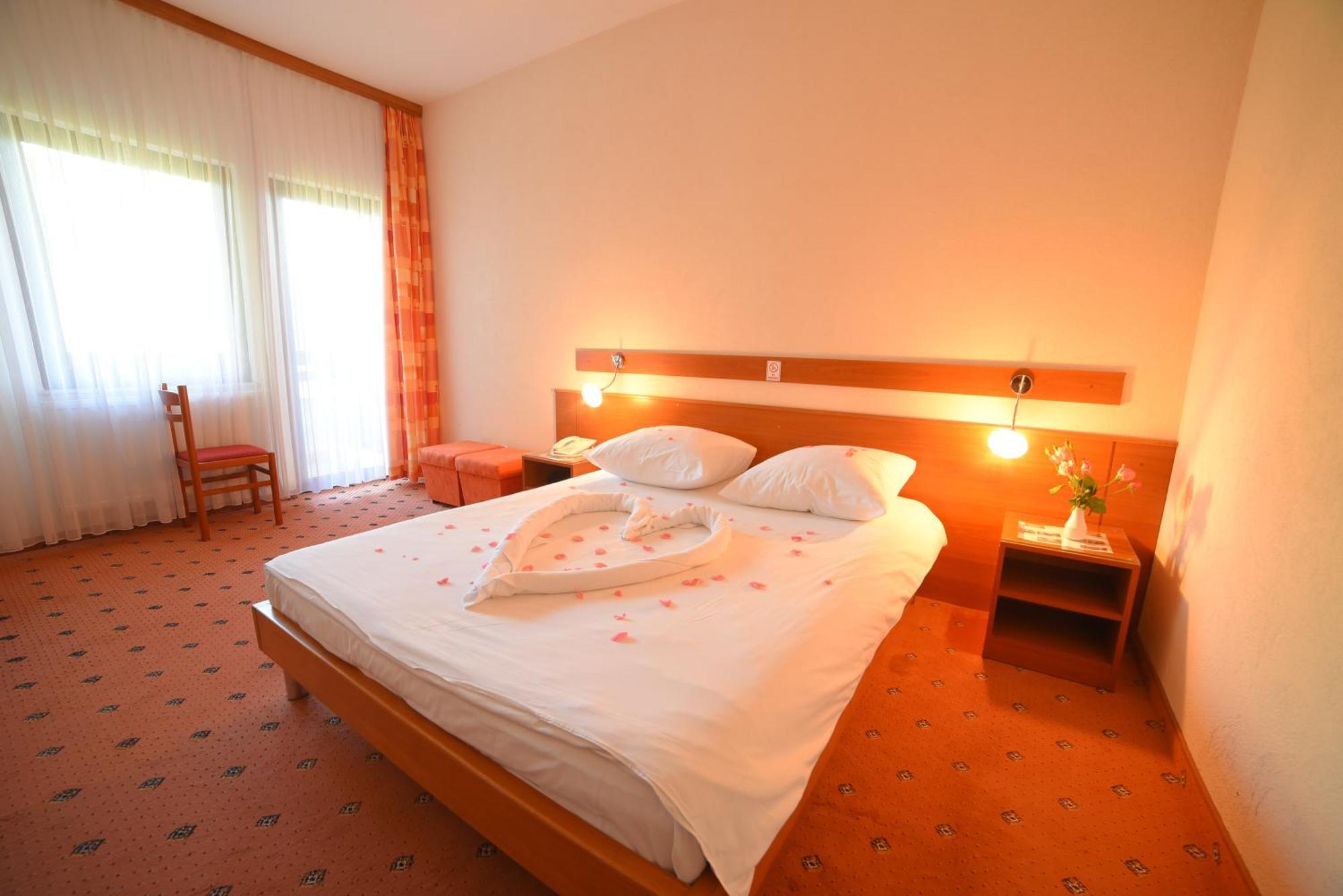 Hotel Ada Bihac Ngoại thất bức ảnh